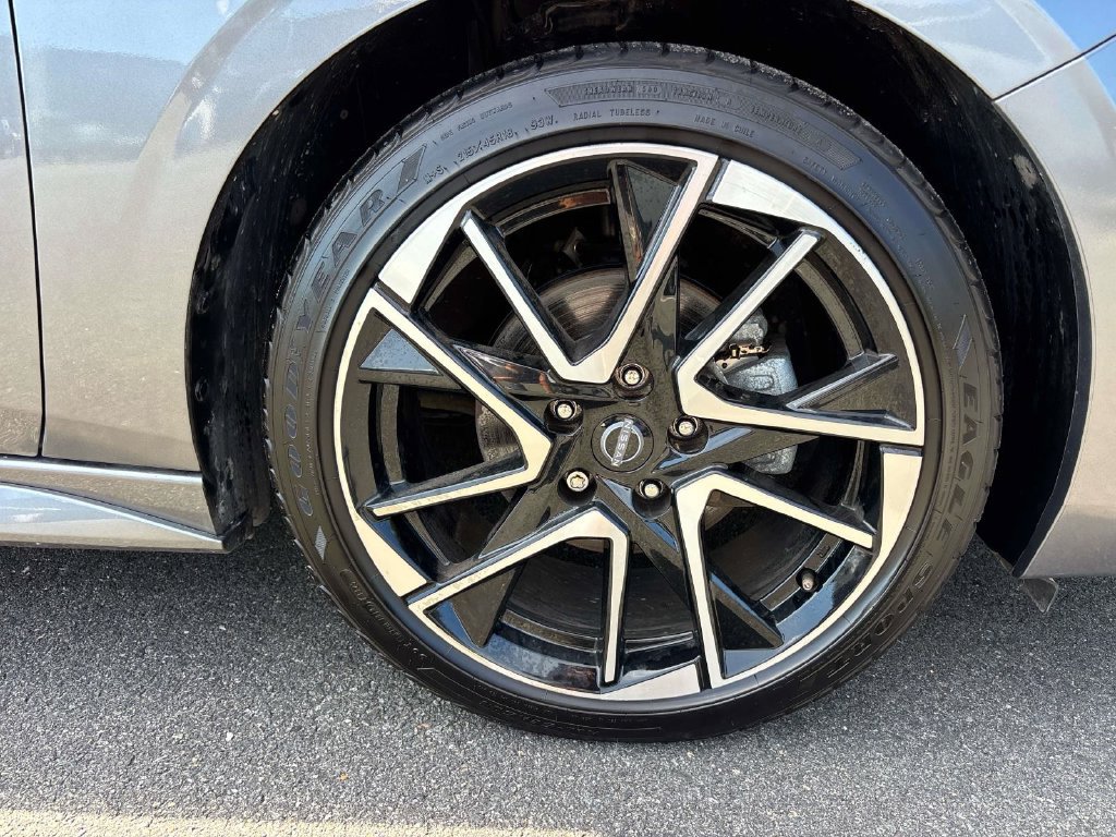 Used 2024 Nissan Sentra SR FWD image 31