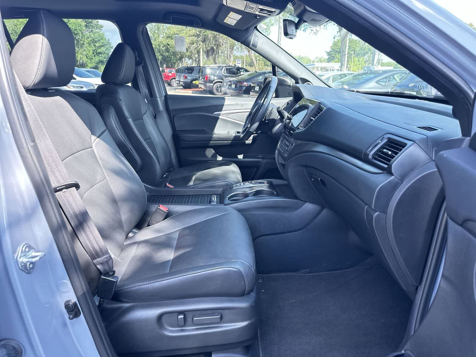 Used 2022 Honda Passport EX-L image 17