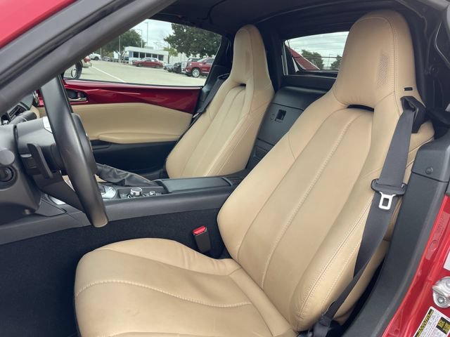 Used 2019 MAZDA MX-5 Miata RF Grand Touring RWD image 26