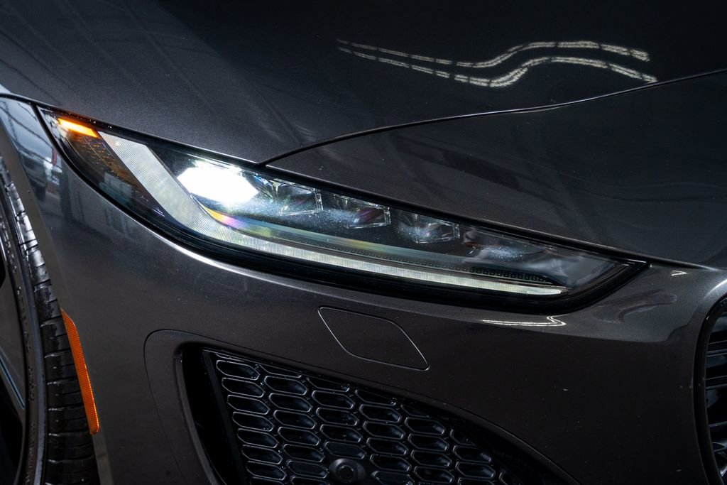 Used 2021 Jaguar F-TYPE Coupe RWD image 9