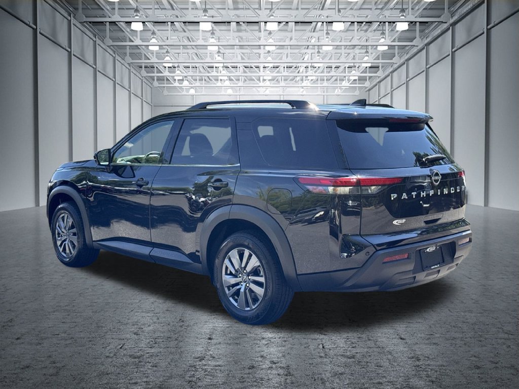Certified 2025 Nissan Pathfinder SV FWD image 6