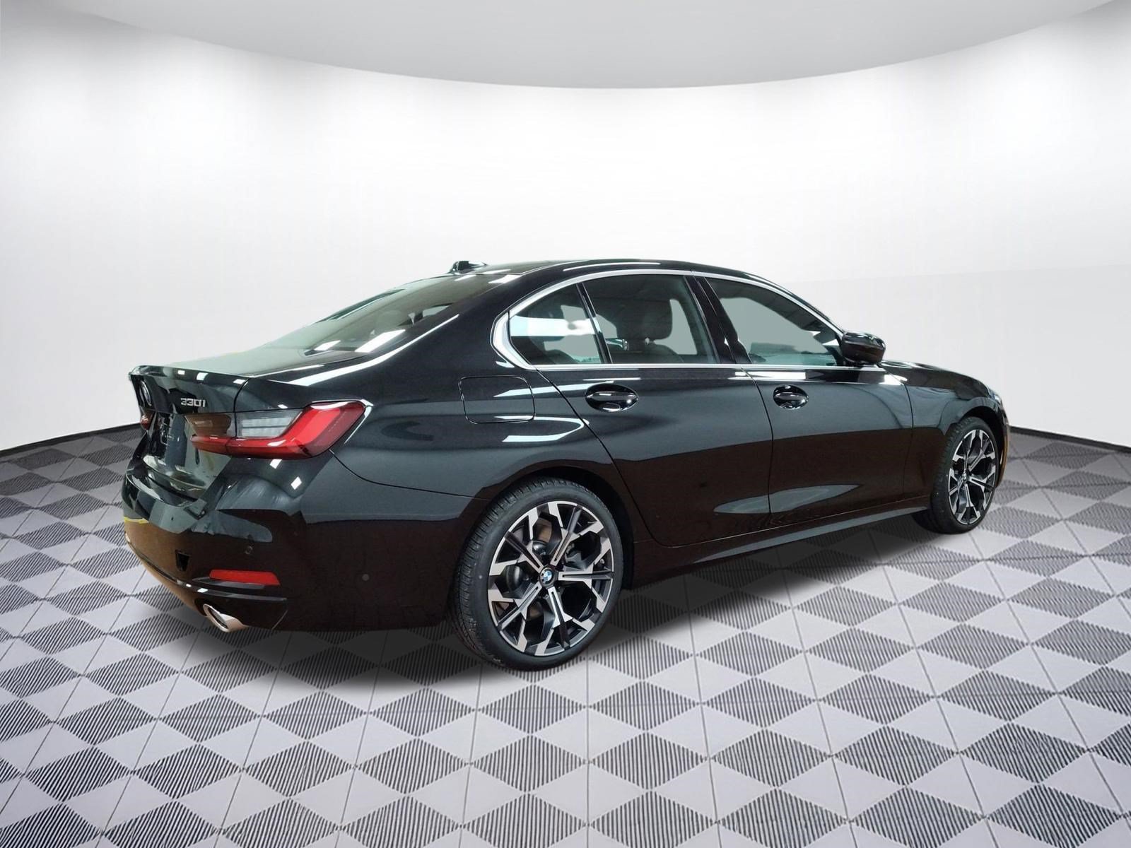 Used 2026 BMW 330i xDrive Sedan w/ Premium Package AWD/4WD image 8