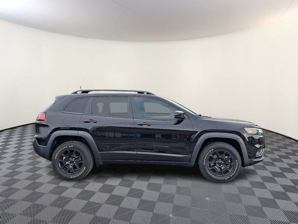 Used 2022 Jeep Cherokee Latitude AWD/4WD image 10