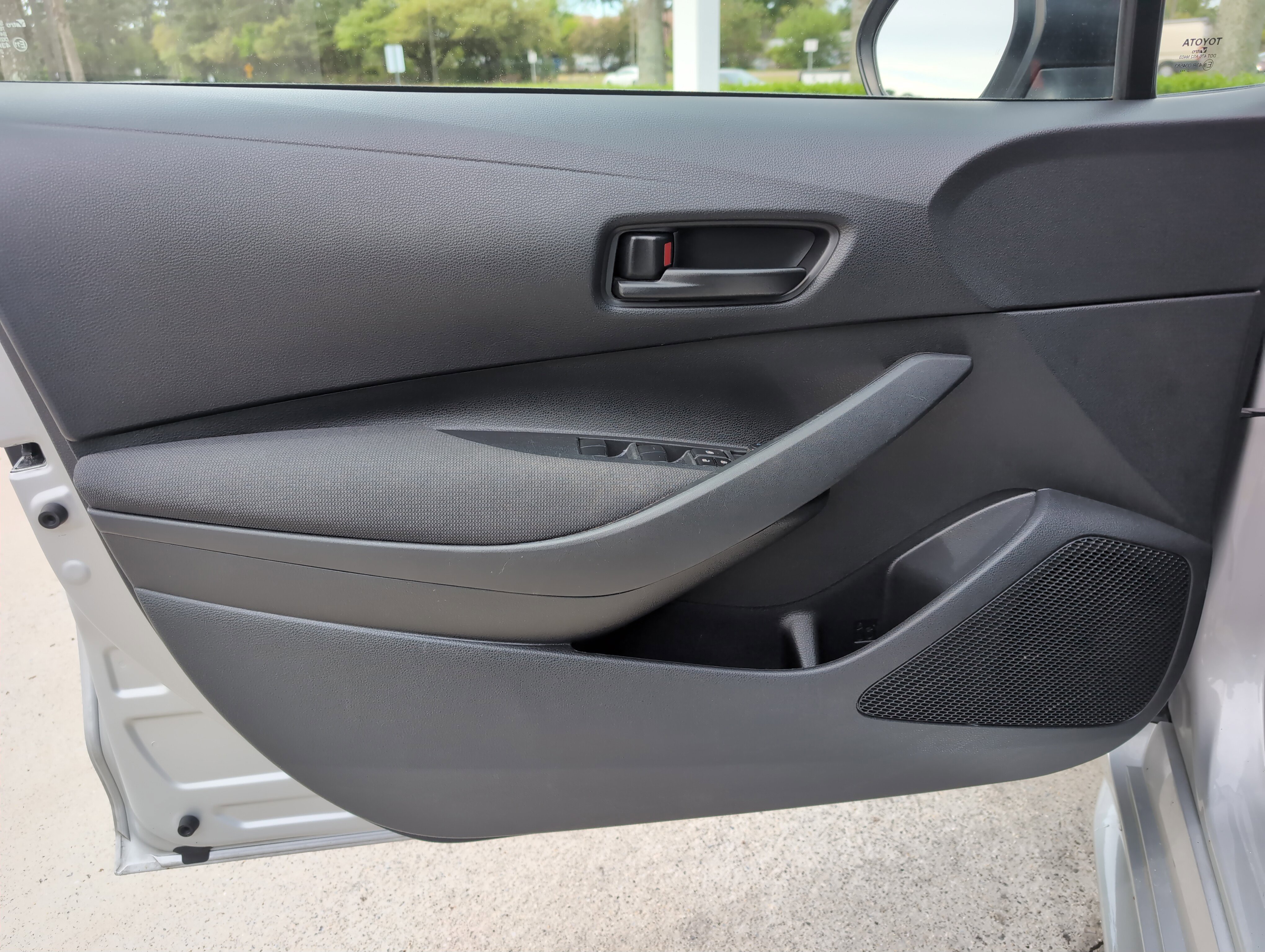 Certified 2024 Toyota Corolla LE FWD image 13