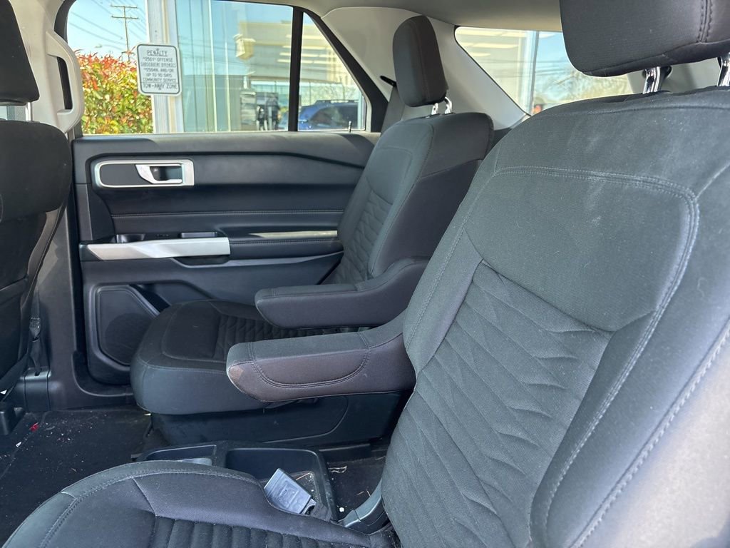 Used 2021 Ford Explorer XLT image 7
