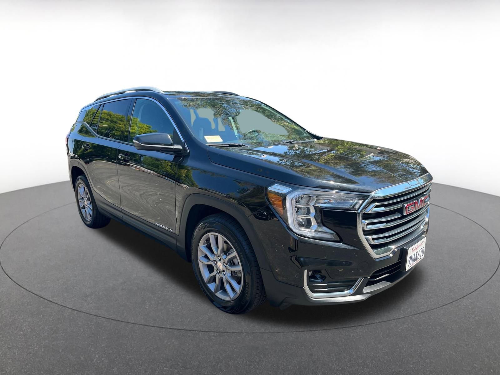 Used 2024 GMC Terrain SLT