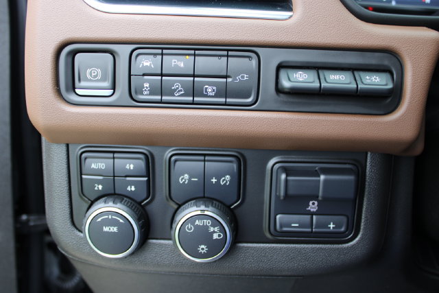 Used 2022 Chevrolet Tahoe High Country w/ Max Trailering Package AWD/4WD image 19