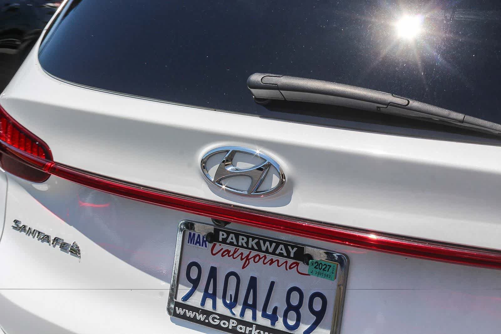 Certified 2022 Hyundai Santa Fe SEL Convenience AWD/4WD image 9