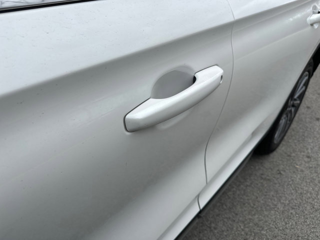 Used 2023 Lincoln Corsair Reserve w/ Equipment Group 201A image 12