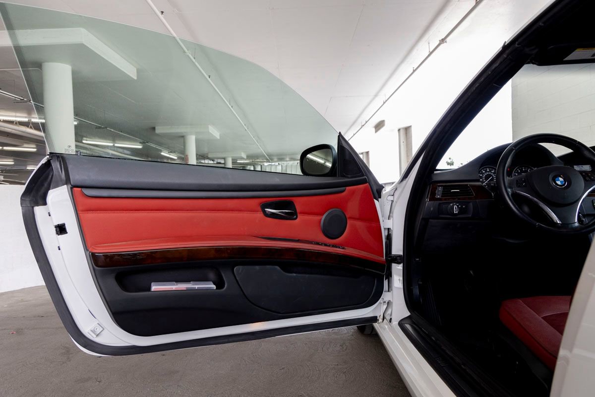 Used 2012 BMW 328i Convertible image 12