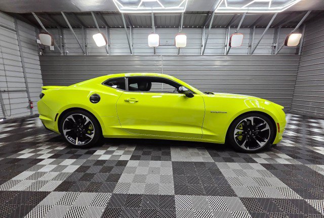 Used 2020 Chevrolet Camaro SS RWD image 10