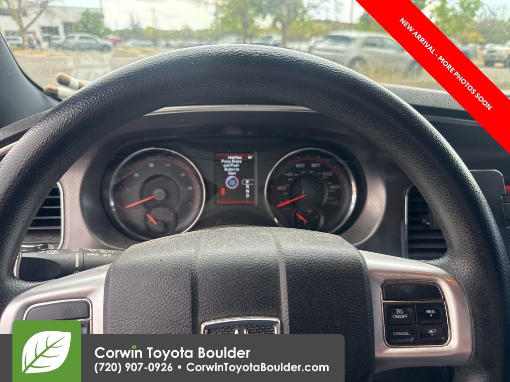 Used 2013 Dodge Charger SE RWD image 9