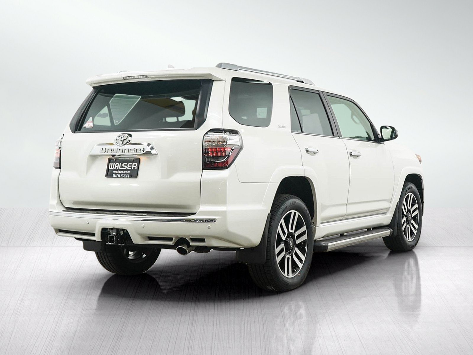 Used 2022 Toyota 4Runner Limited AWD/4WD image 5