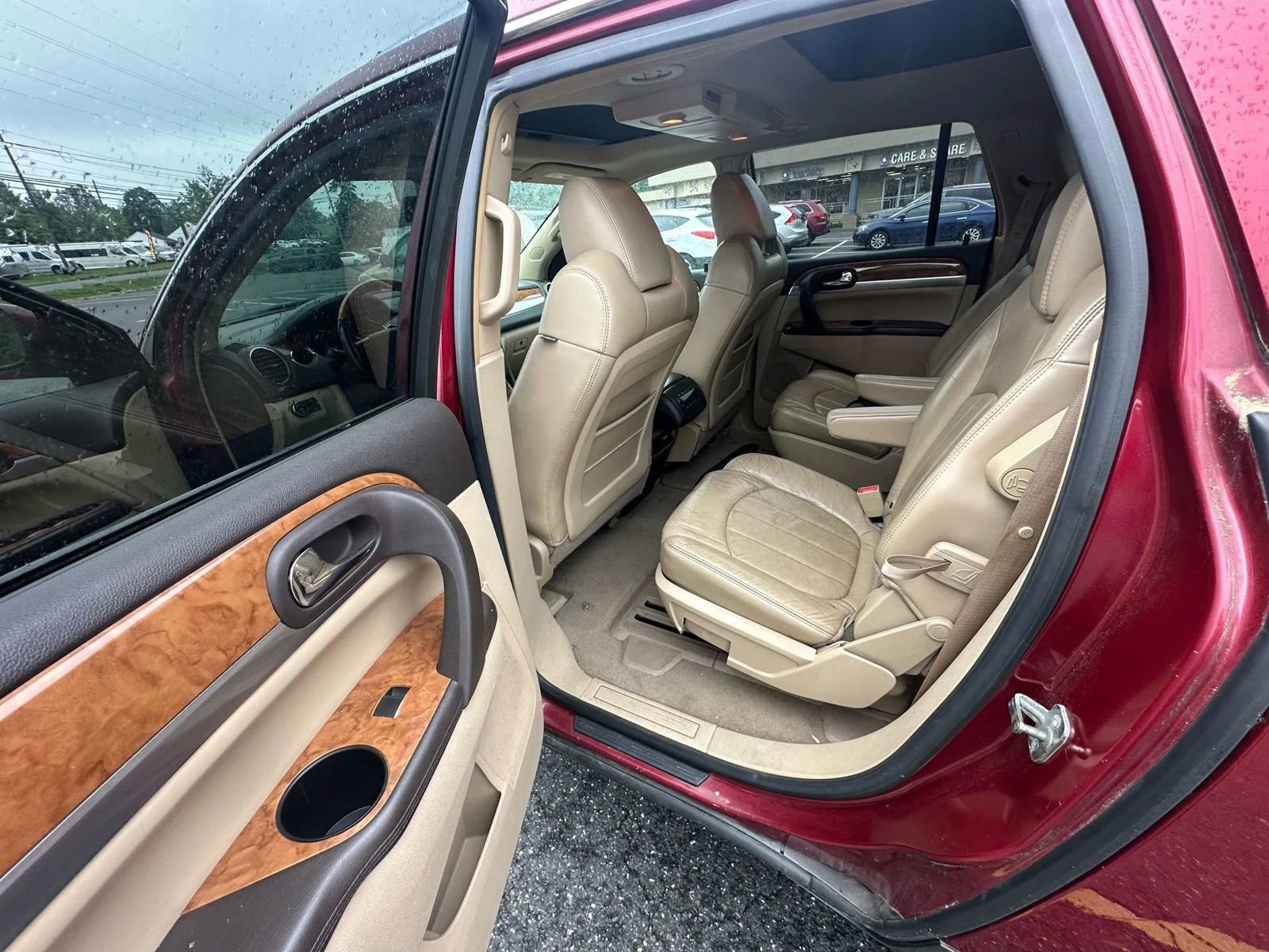 Used 2009 Buick Enclave CXL w/ Entertainment Package #2 image 23