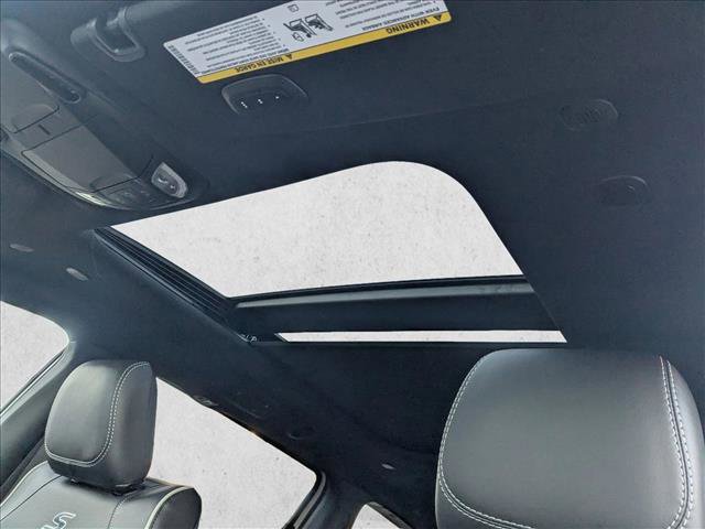 New 2026 Chrysler Pacifica Limited w/ S Appearance Package image 16