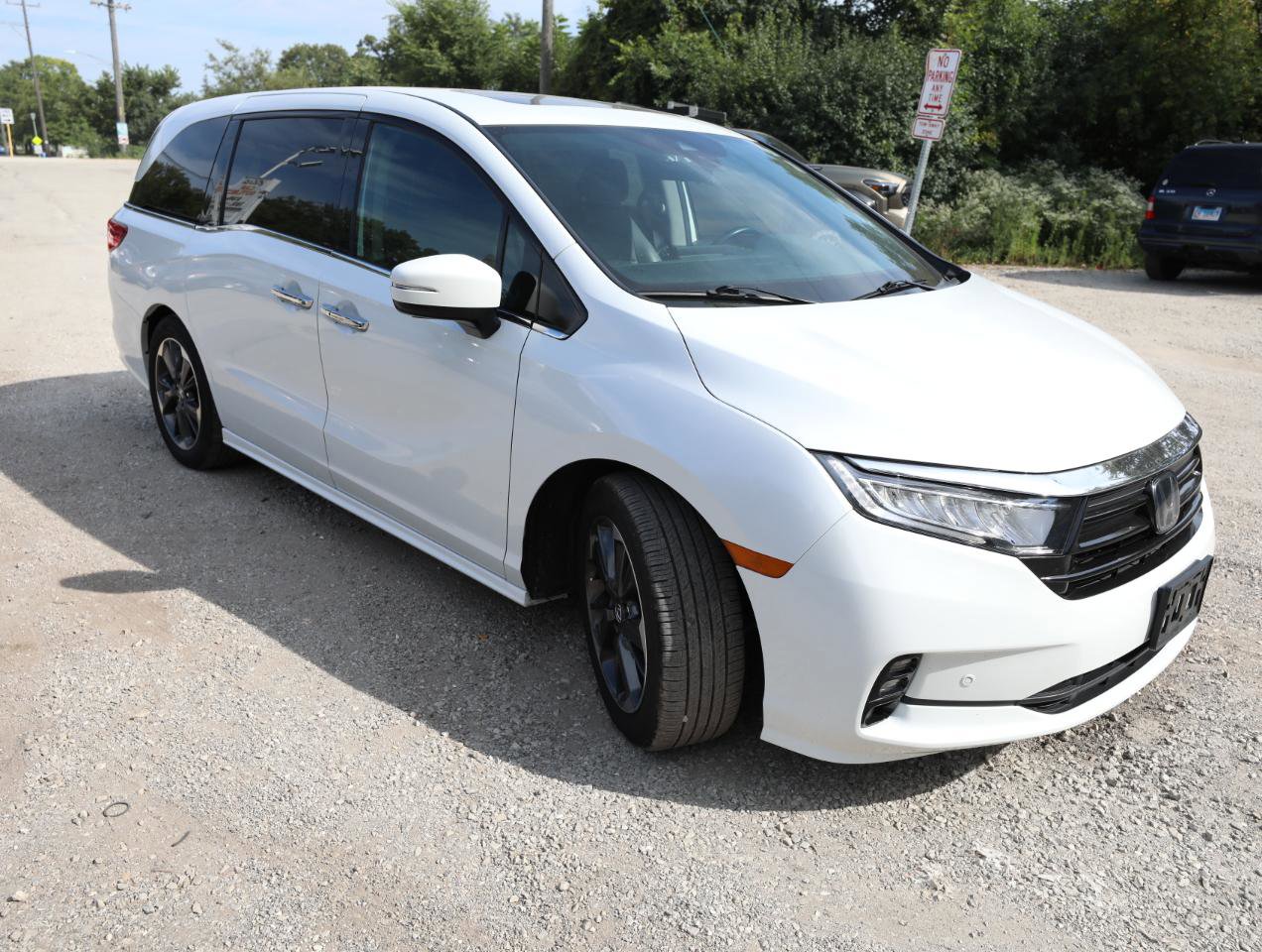 Used 2022 Honda Odyssey Elite image 4