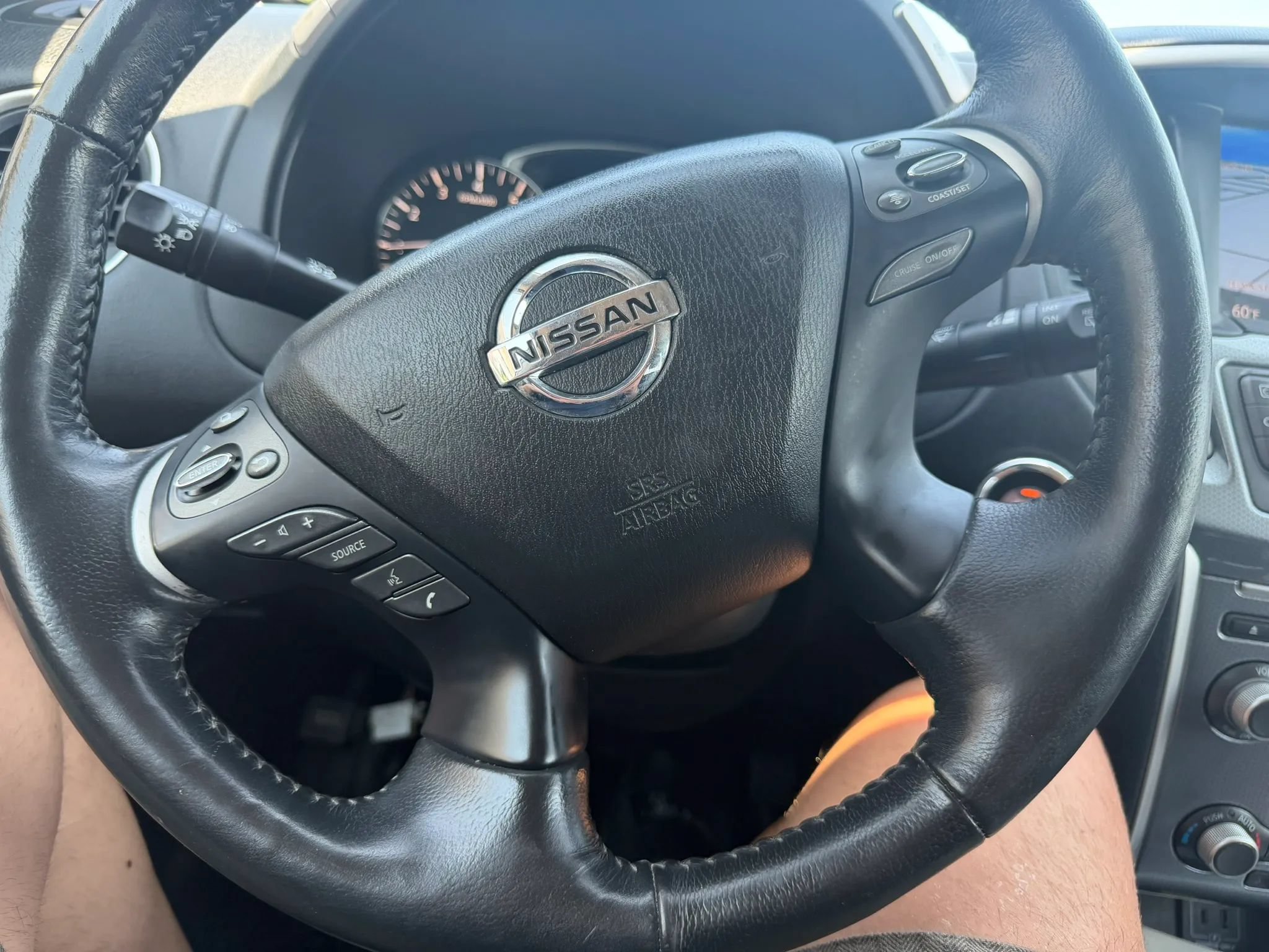 Used 2019 Nissan Pathfinder SL FWD image 16