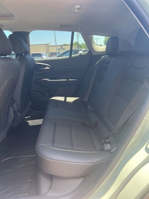 Used 2025 Chevrolet Trax ACTIV w/ Sunroof Package FWD image 13