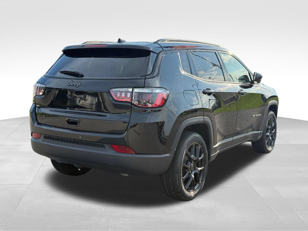New 2026 Jeep Compass Latitude AWD/4WD image 5