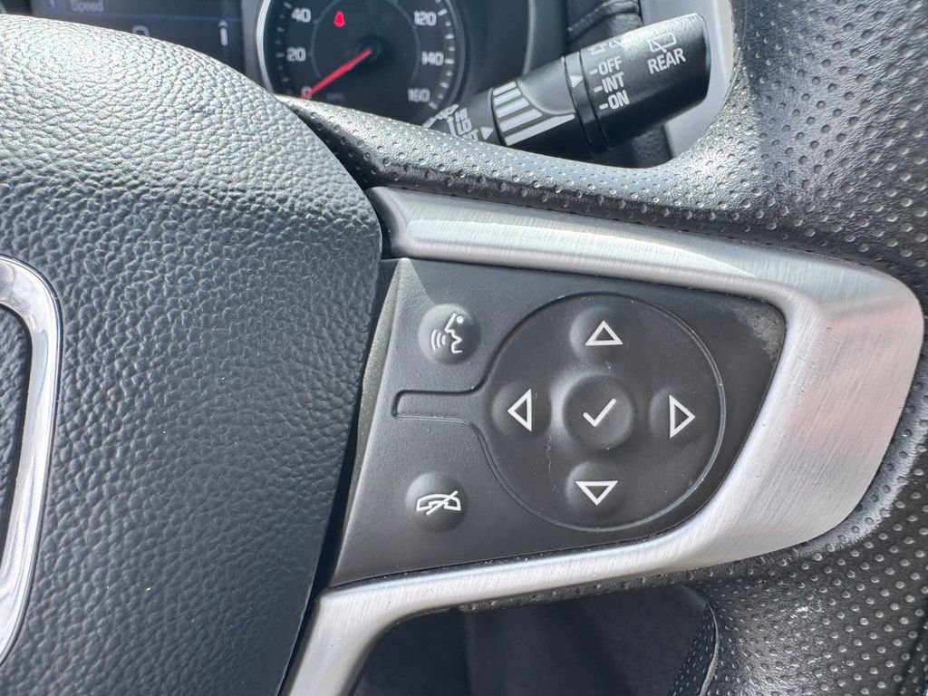 Used 2023 GMC Terrain SLE image 16