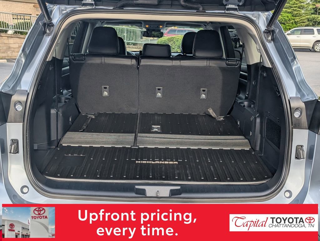 Used 2023 Toyota Highlander XLE FWD image 10