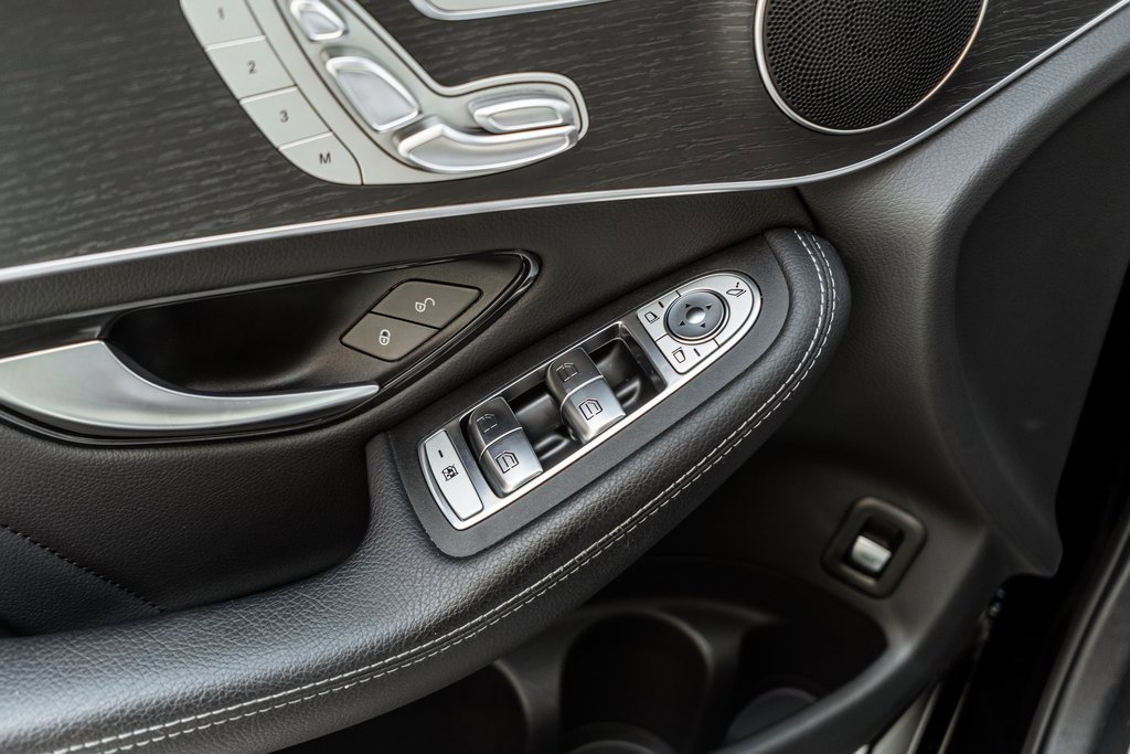 Used 2022 Mercedes-Benz GLC 300 4MATIC image 13