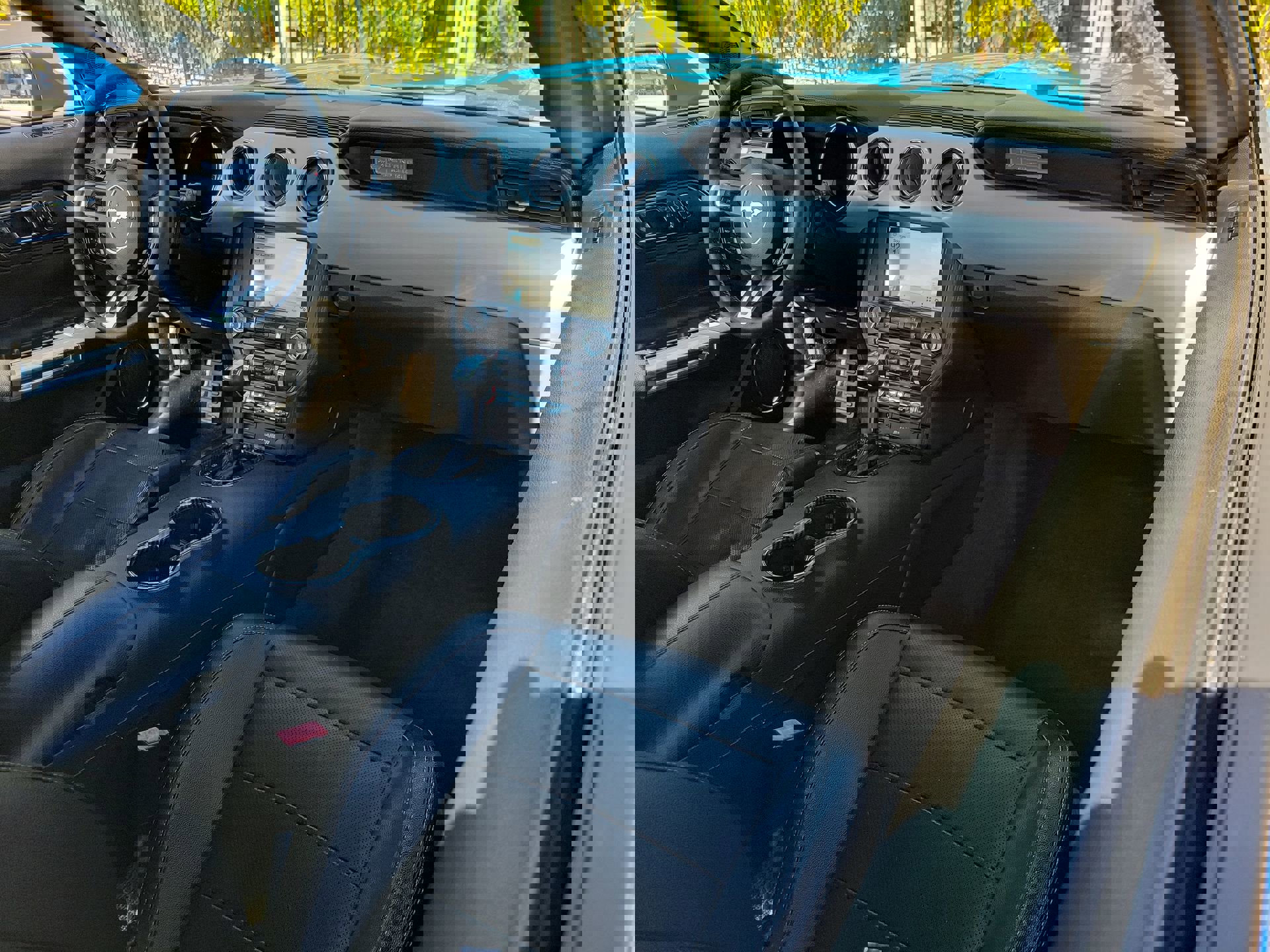 Used 2017 Ford Mustang Premium image 13