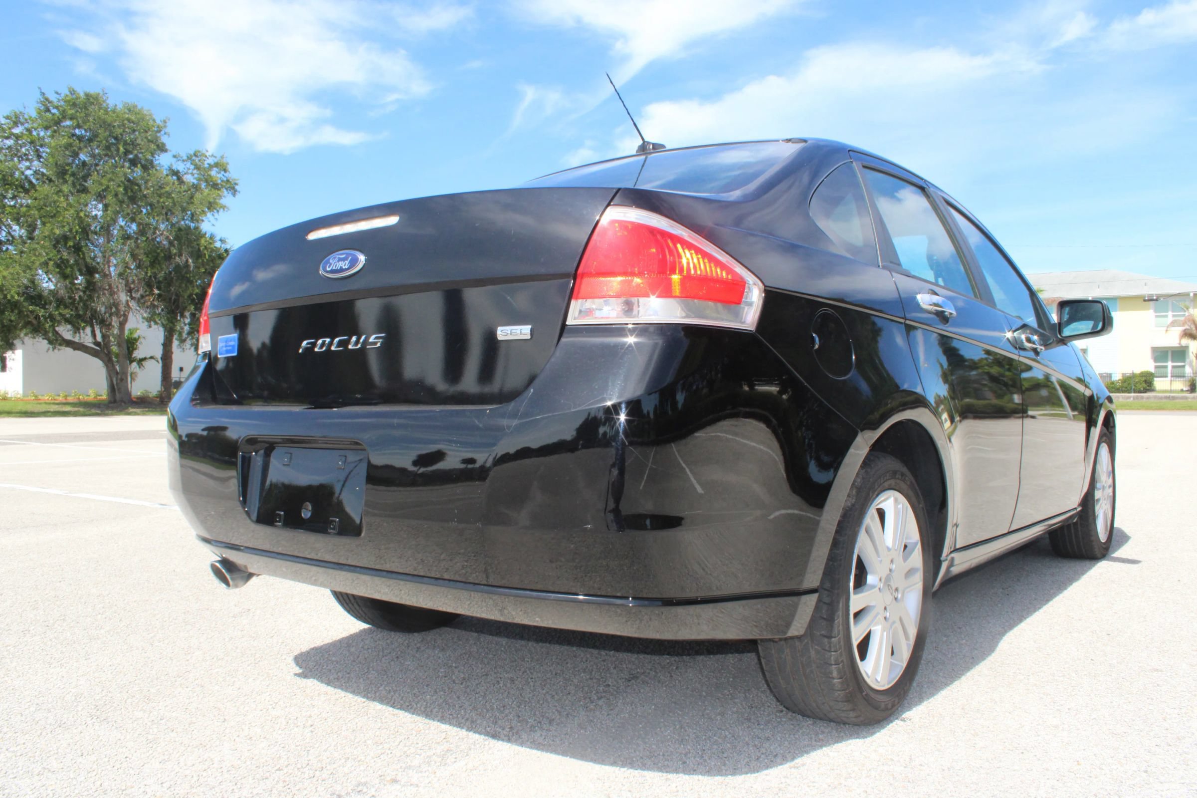 Used 2011 Ford Focus SEL w/ 301A Rapid Spec Order Code FWD image 23