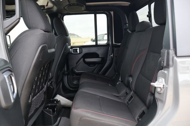 Used 2020 Jeep Gladiator Rubicon AWD/4WD image 8