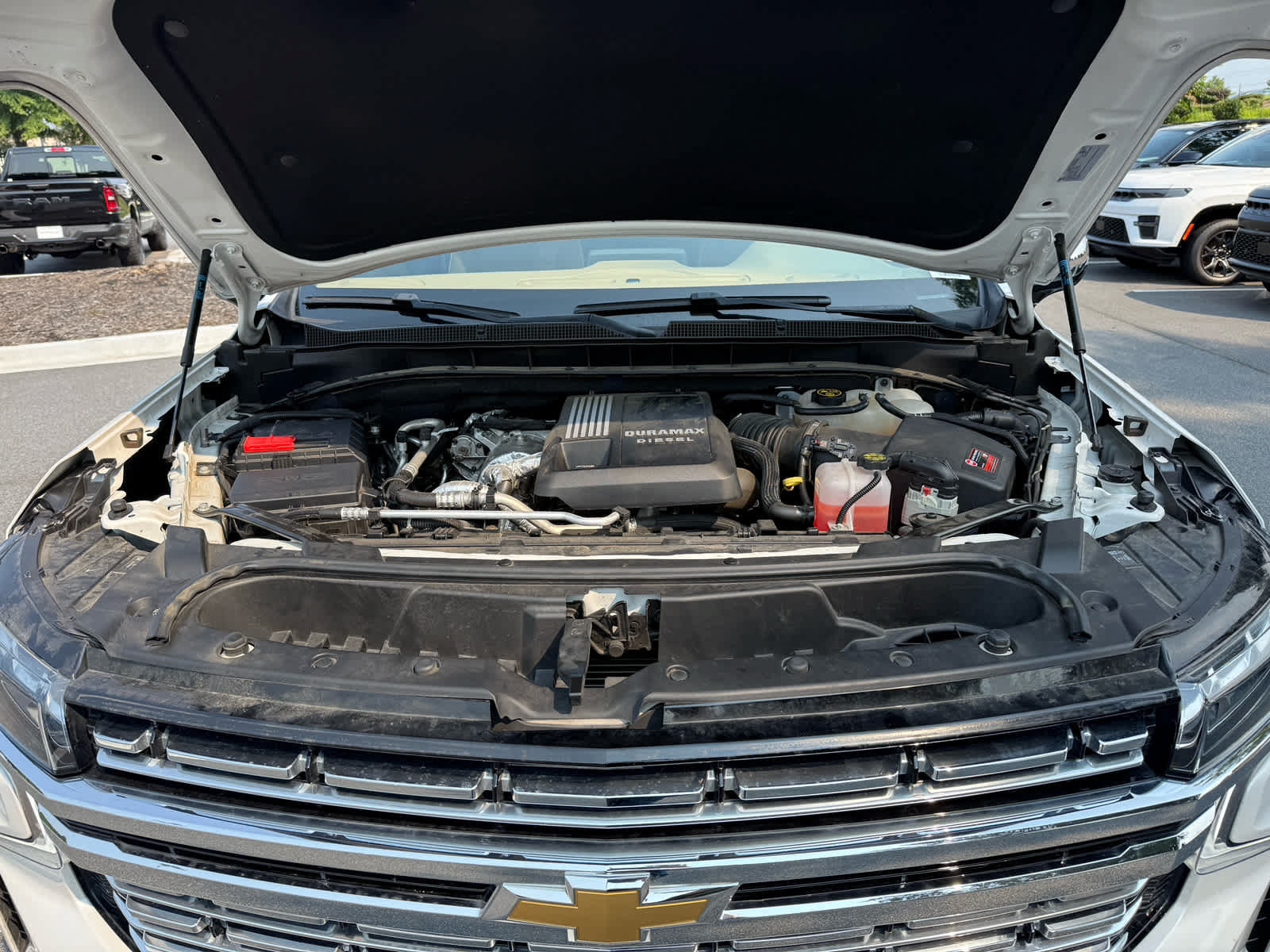 Used 2022 Chevrolet Tahoe Premier AWD/4WD image 31