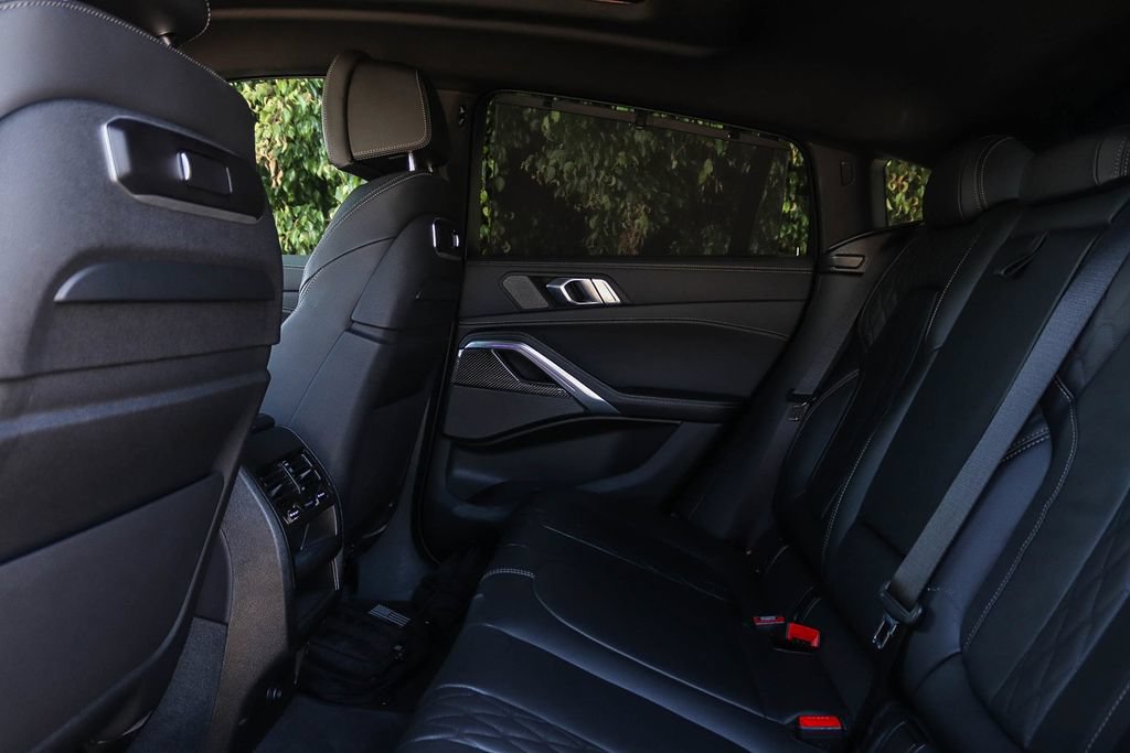 Used 2026 BMW X6 M60i AWD/4WD image 19