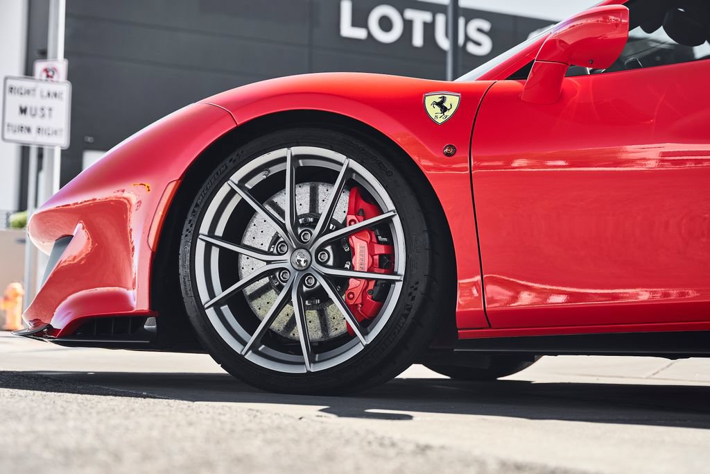Used 2020 Ferrari 488 Pista Coupe RWD image 18