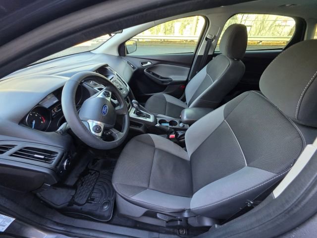 Used 2014 Ford Focus SE image 12