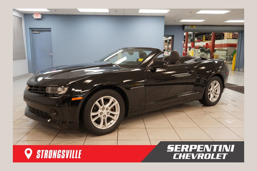 Used 2015 Chevrolet Camaro LT RWD image 1