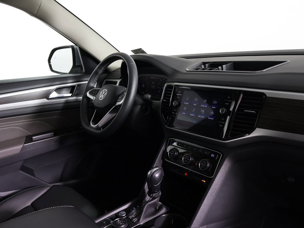 Used 2023 Volkswagen Atlas SE image 26