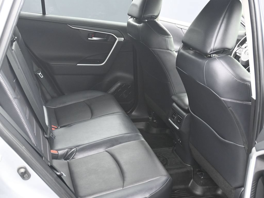 Used 2019 Toyota RAV4 Limited AWD/4WD image 12