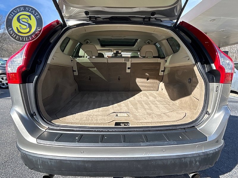 Used 2011 Volvo XC60 3.2 image 24