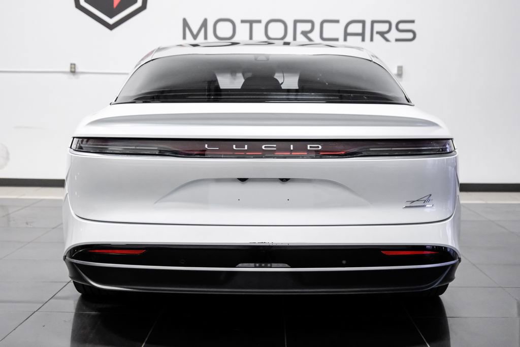 Used 2022 Lucid Air Grand Touring image 10