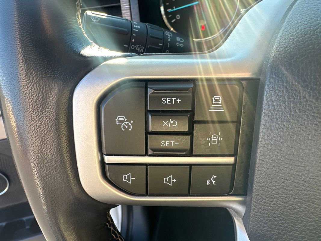 Used 2024 Ford Expedition Max Limited image 23