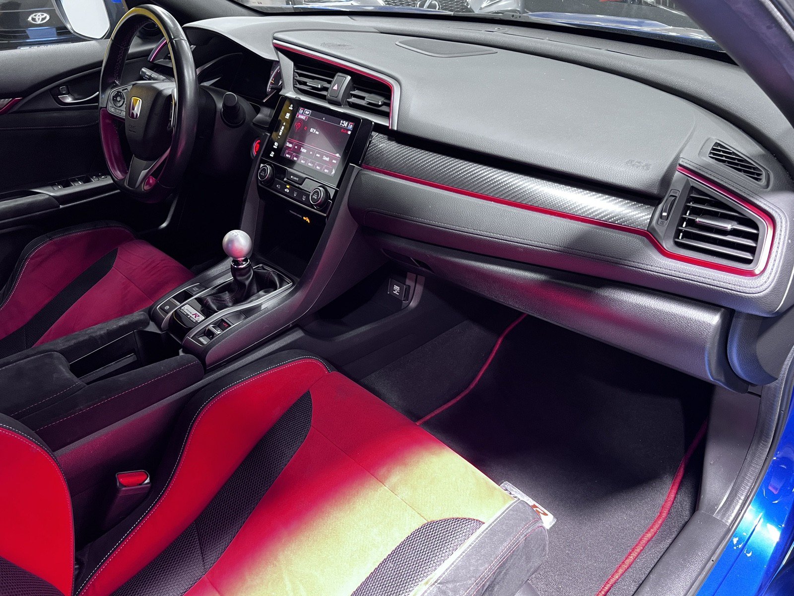 Used 2018 Honda Civic Type R image 16