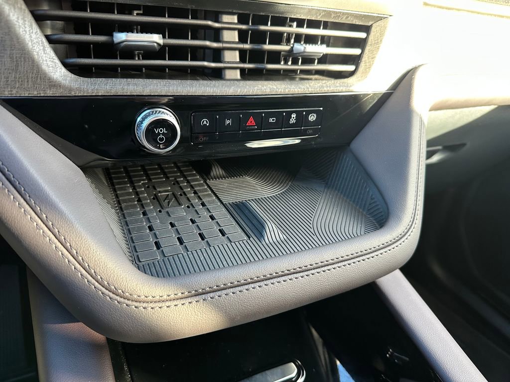 New 2025 Ford Explorer Platinum image 73