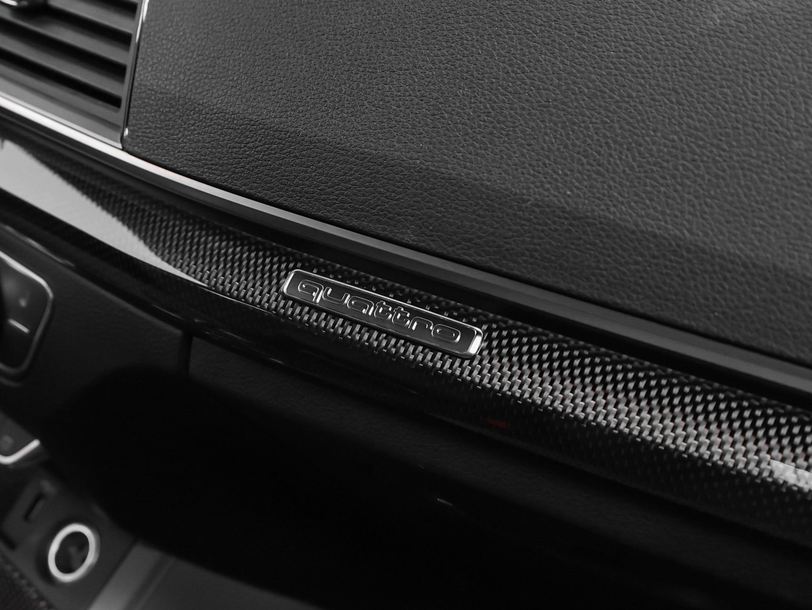 Used 2021 Audi SQ5 Prestige image 26