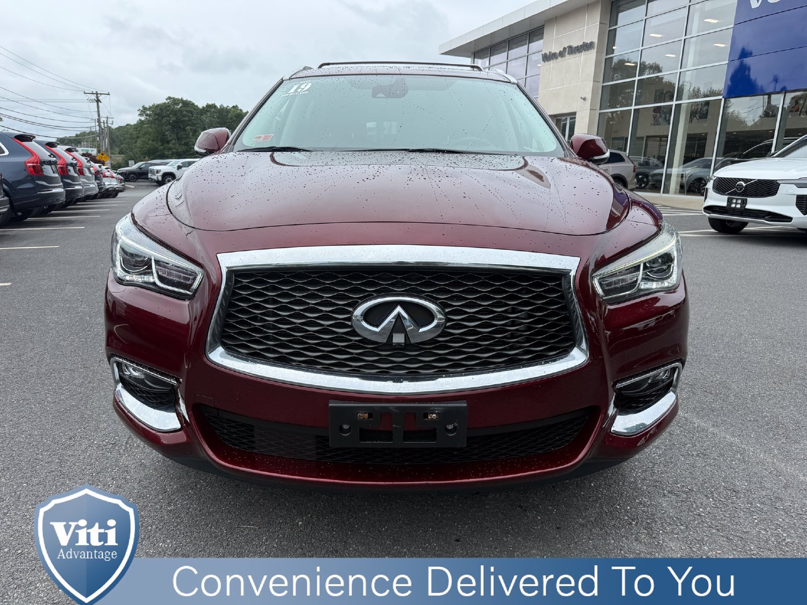 Used 2019 INFINITI QX60 Luxe w/ Essential Package AWD/4WD image 3