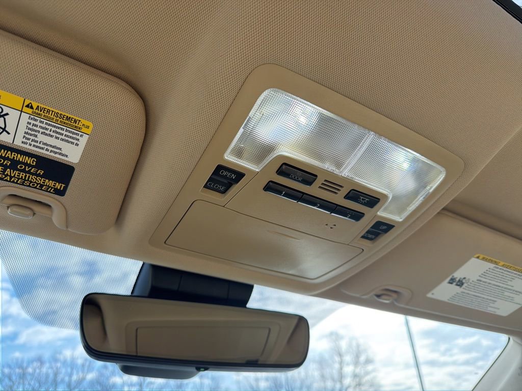 Used 2017 Toyota Highlander XLE image 14