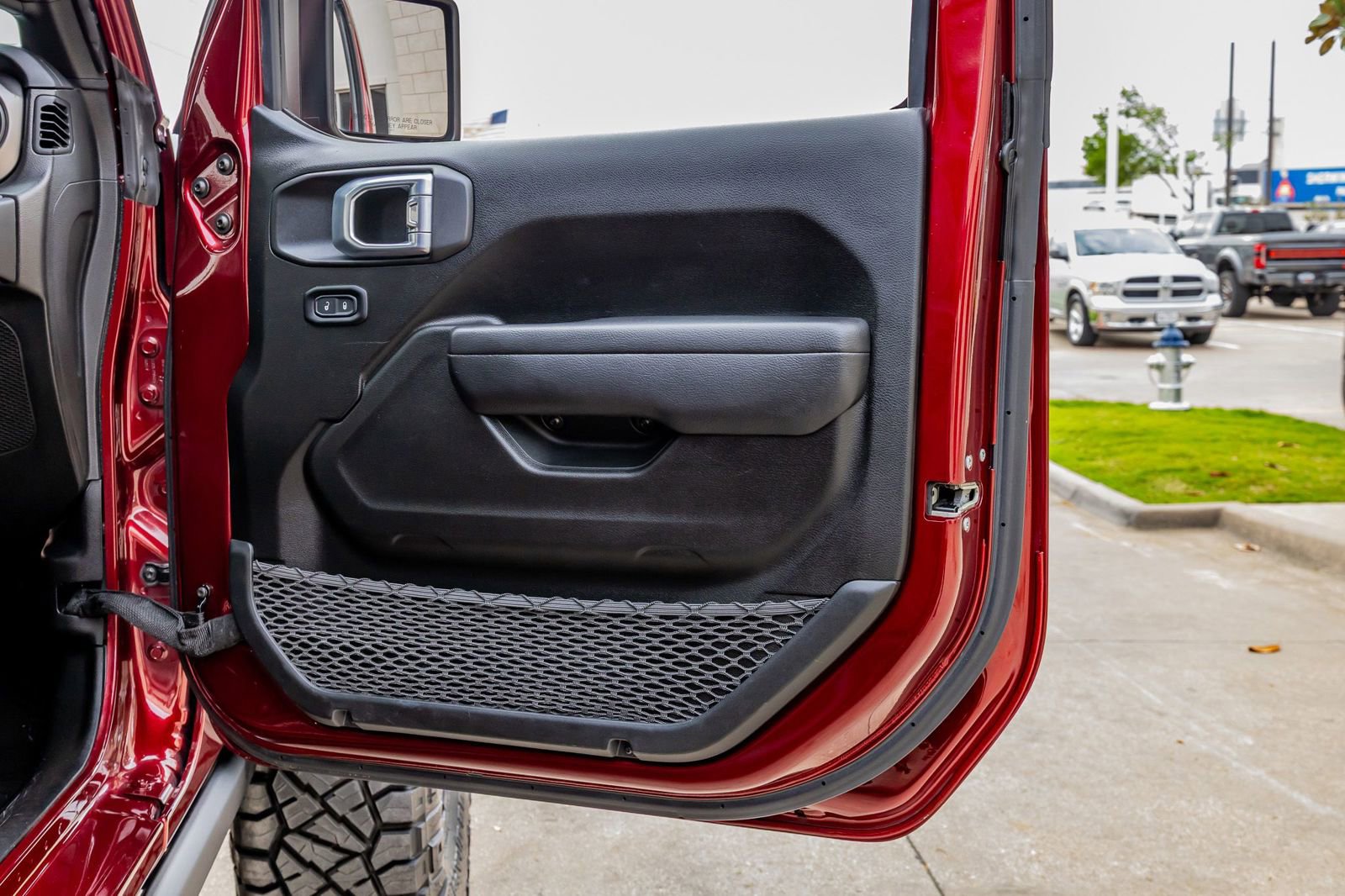 Used 2022 Jeep Wrangler Unlimited Sport image 37