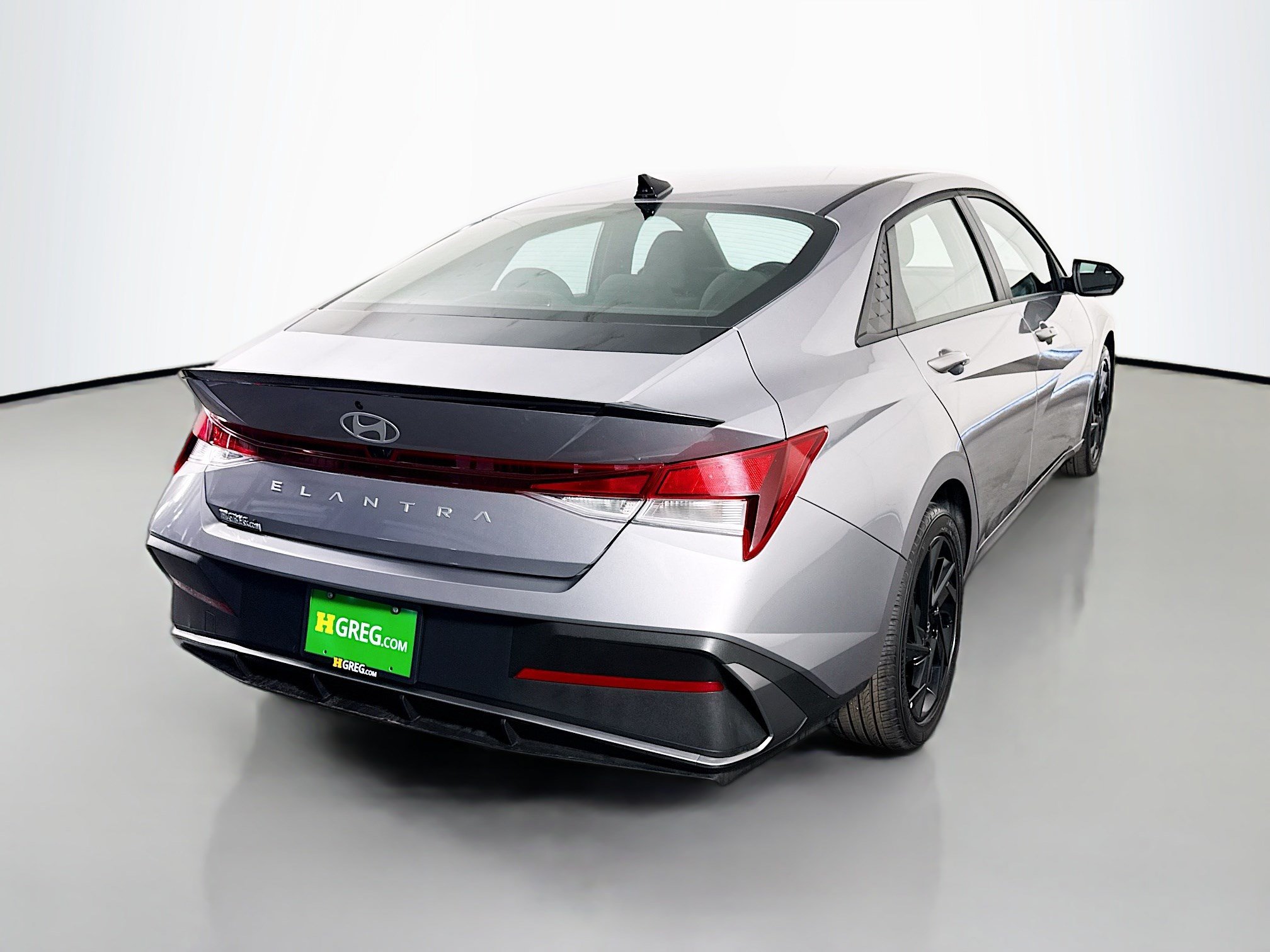 Used 2026 Hyundai Elantra Sport FWD image 10
