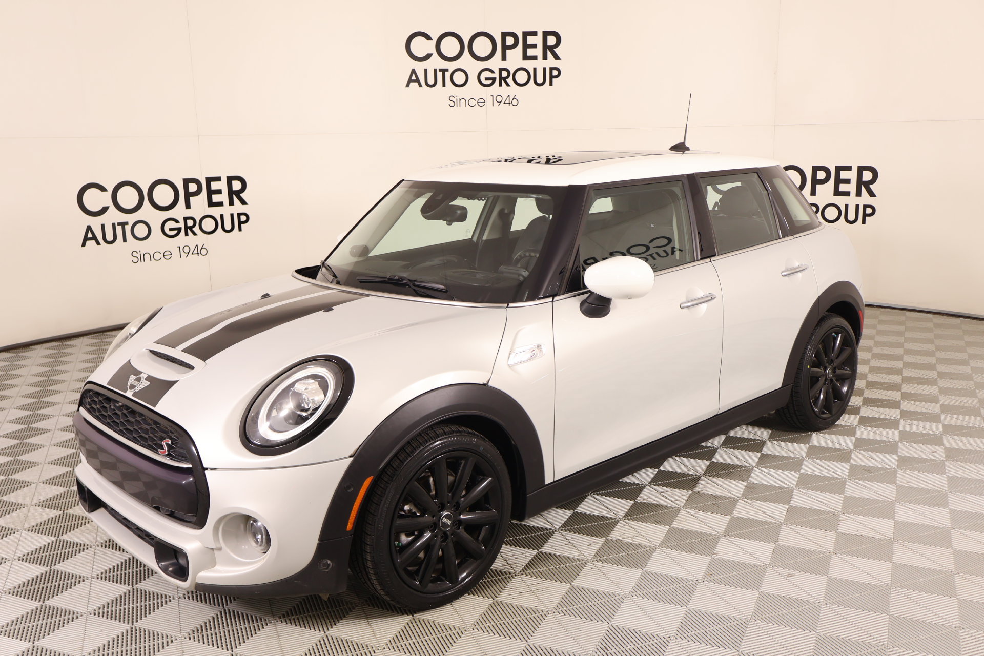 Used 2021 MINI Cooper S w/ Driver Assistance Package FWD image 11
