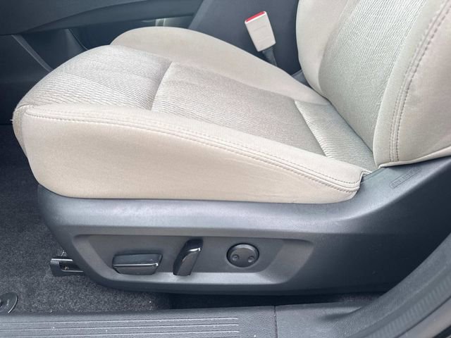 Used 2025 Nissan Rogue SV image 23