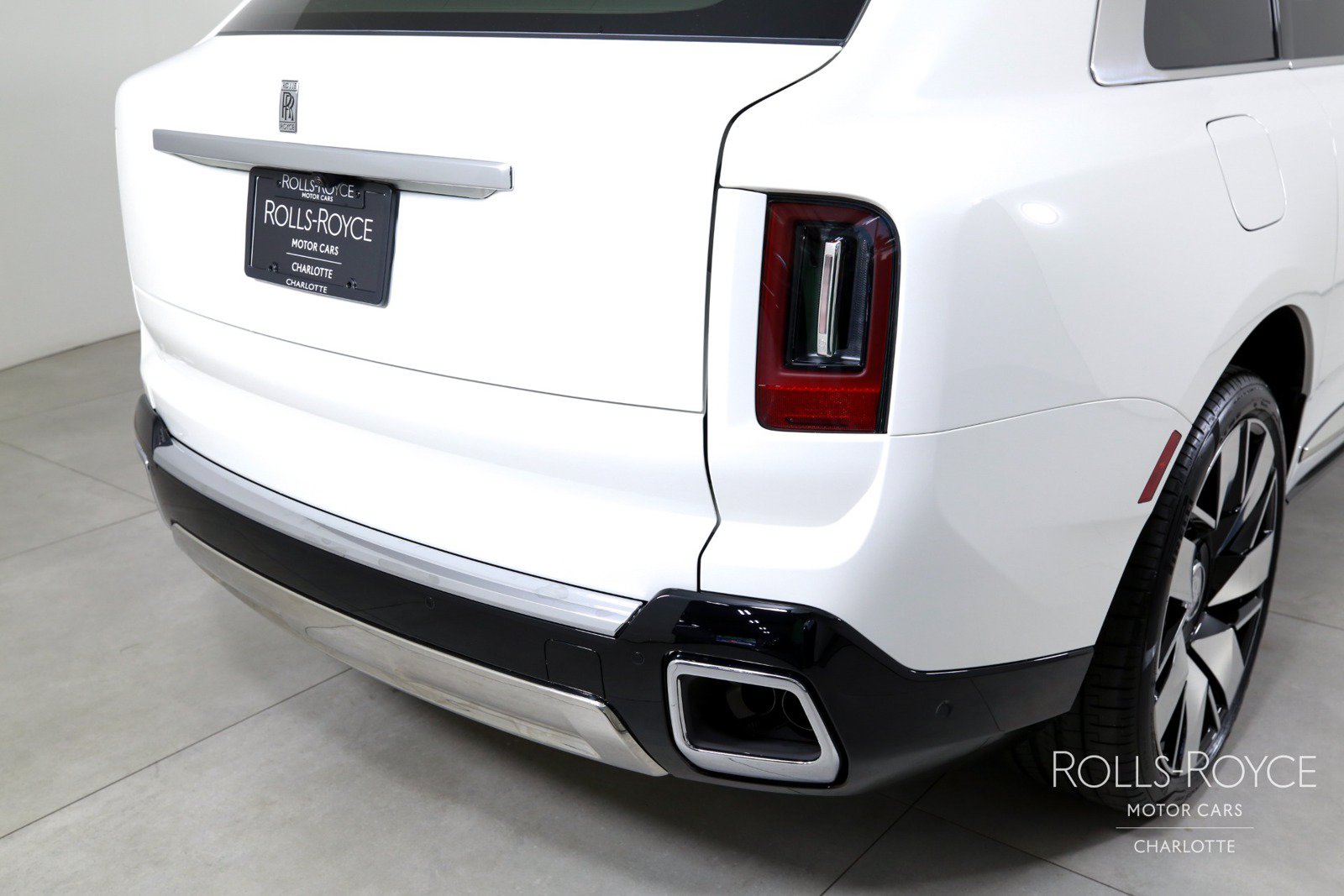 New 2026 Rolls-Royce Cullinan AWD/4WD image 48