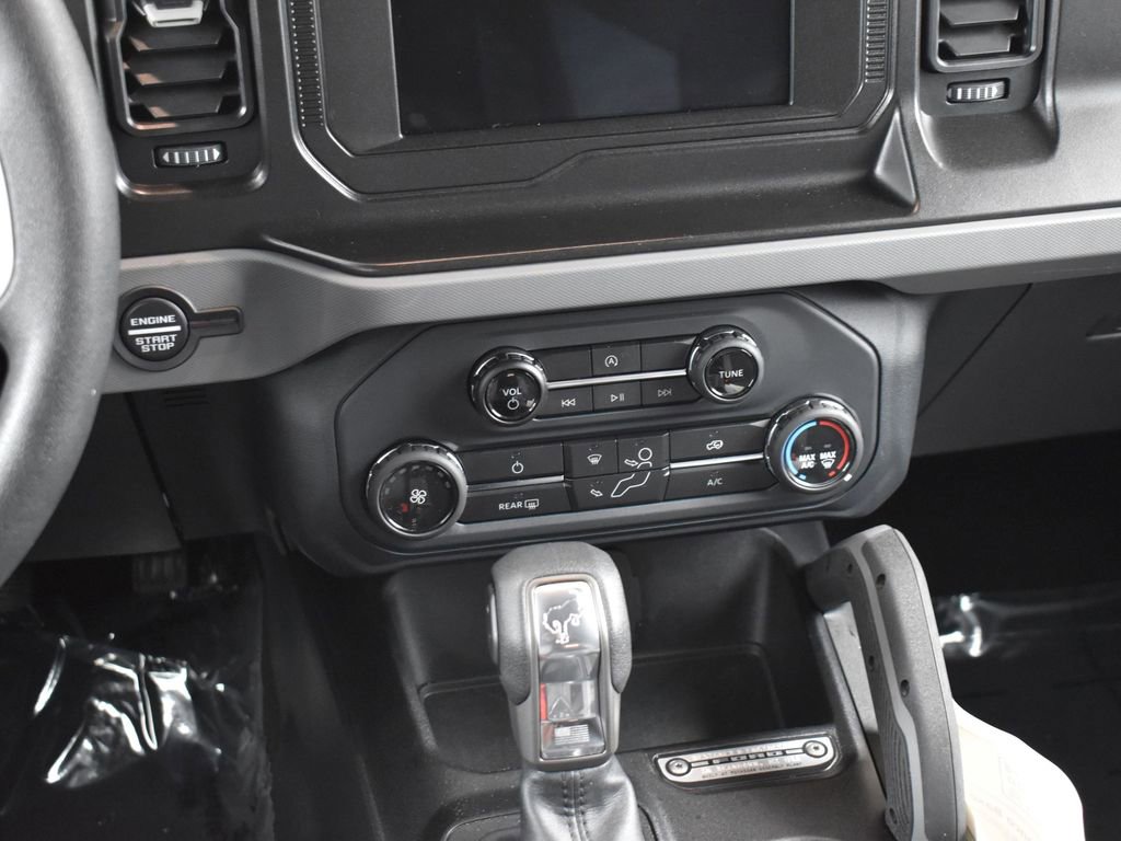 Used 2022 Ford Bronco 4-Door AWD/4WD image 22